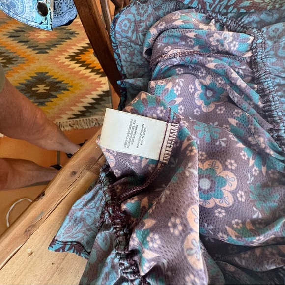 Anthropologie Porridge Flutter top w Open Back - Picture 7 of 8